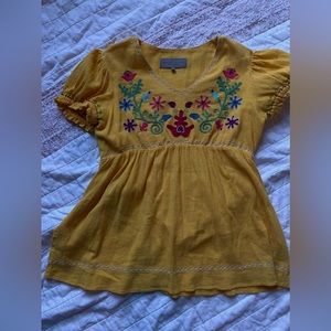 Yellow Double D Ranch embroidered top perfect condition!